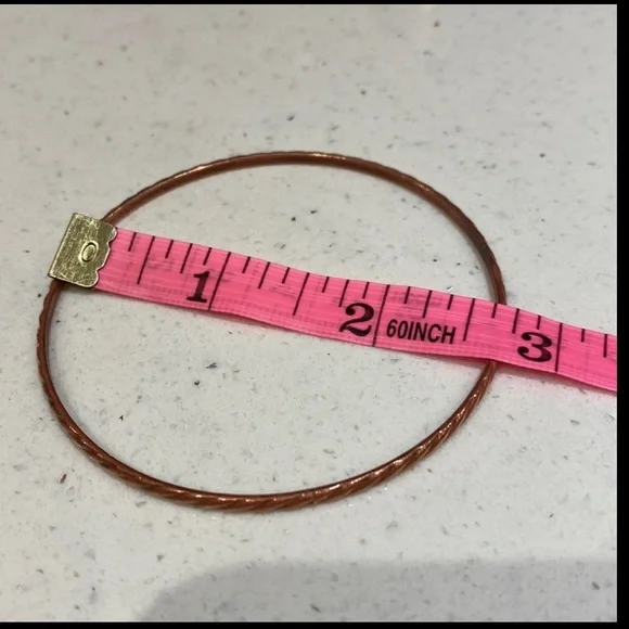 Two Copper one brass and copper cuff & thin one - Picture 7 of 9